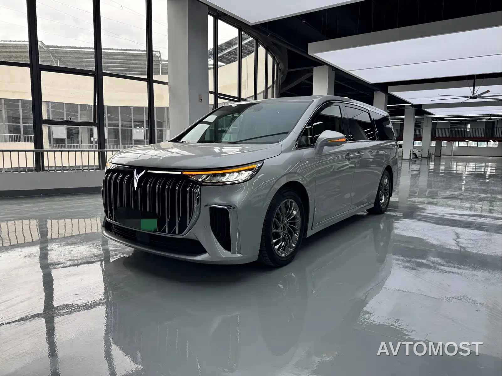Voyah Dreamer 2022 Low-carbon Edition Think+Smart Driving Package — фото 1
