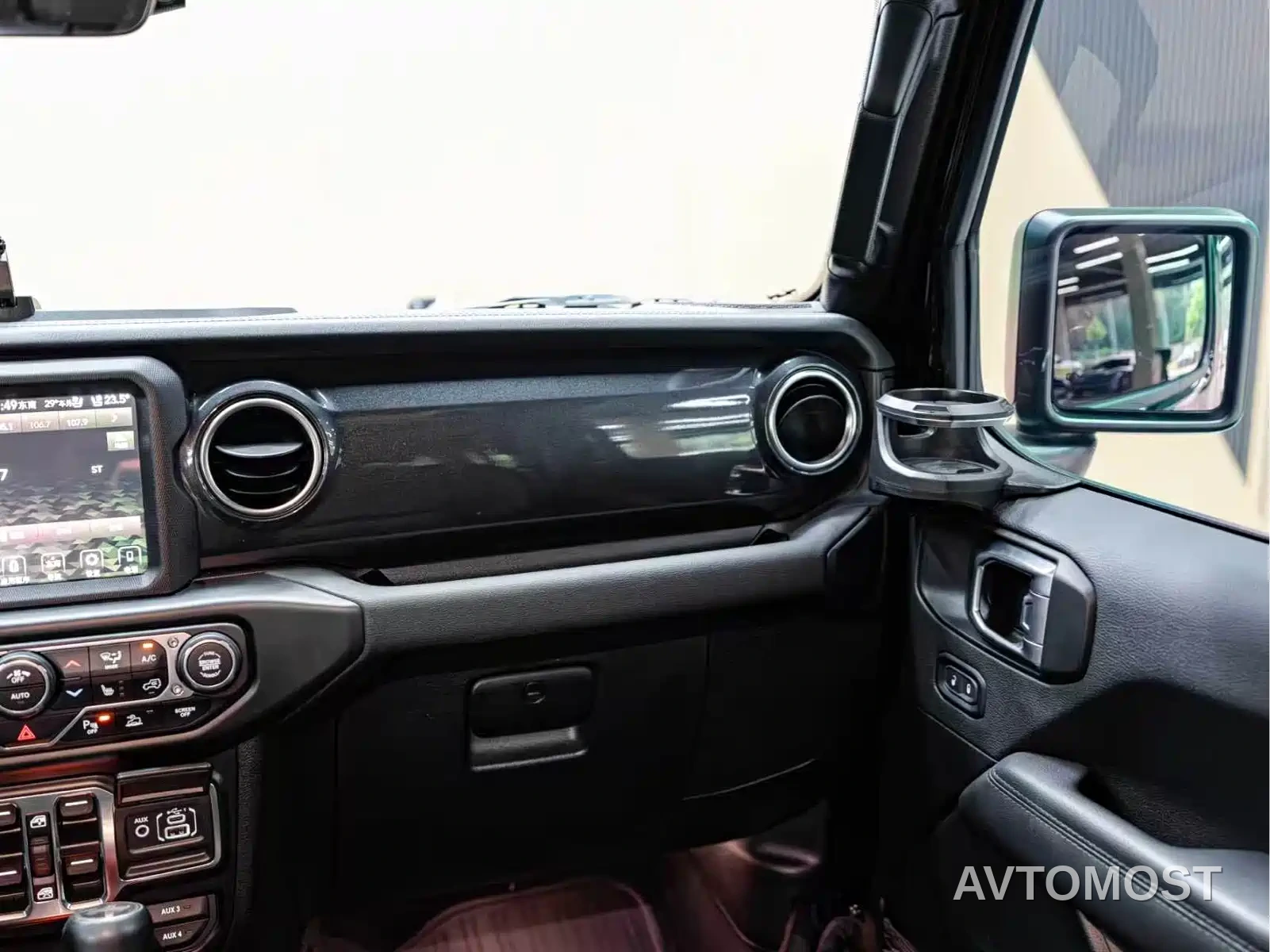 Jeep Wrangler 2022 2.0T Highland 4-Door — фото 10