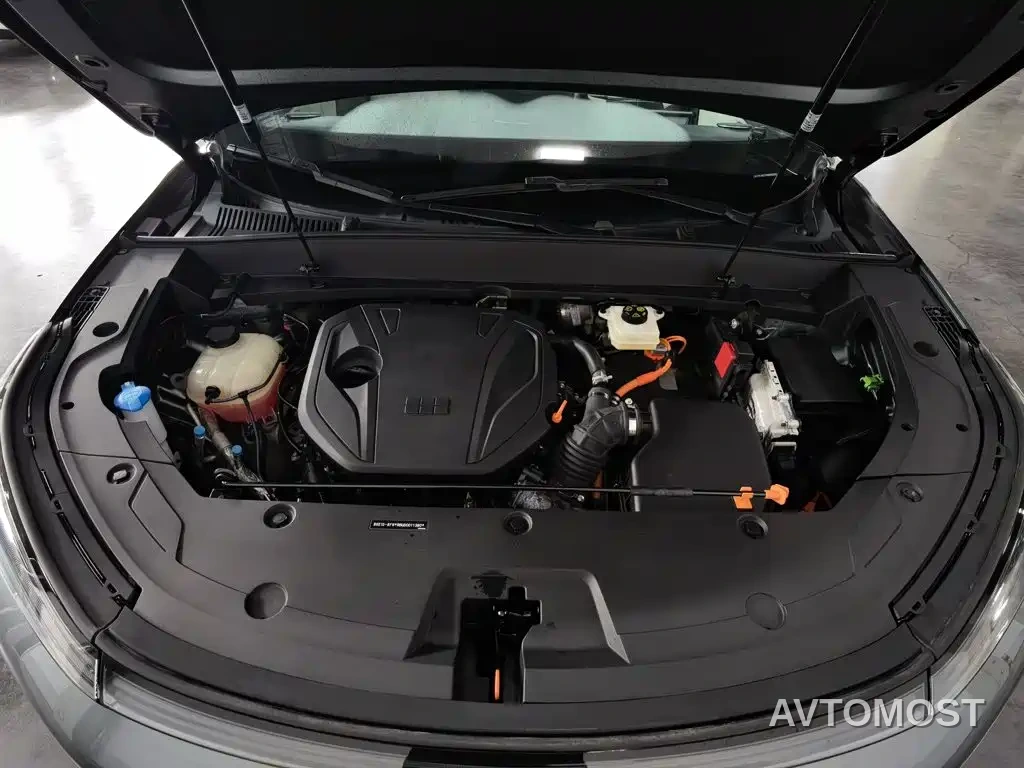 Geely Galaxy Starship 7 EM-i 2025 Model 120km Voyage+ Edition — фото 5