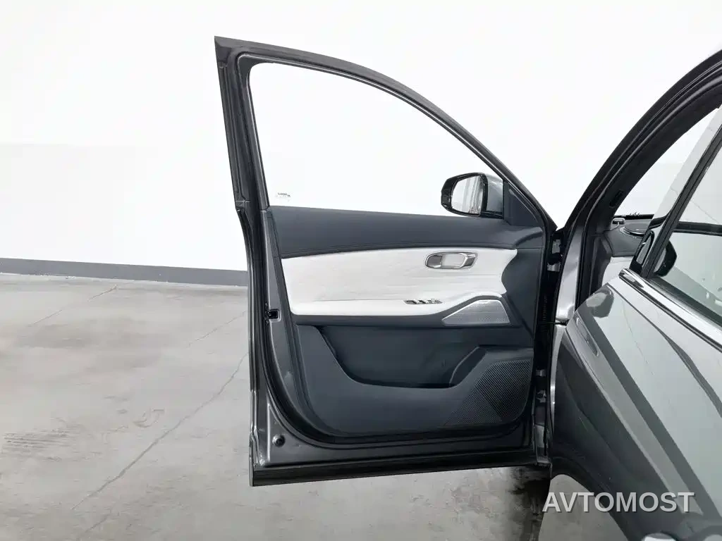 Geely Galaxy Starship 7 EM-i 2025 Model 120km Voyage+ Edition — фото 6