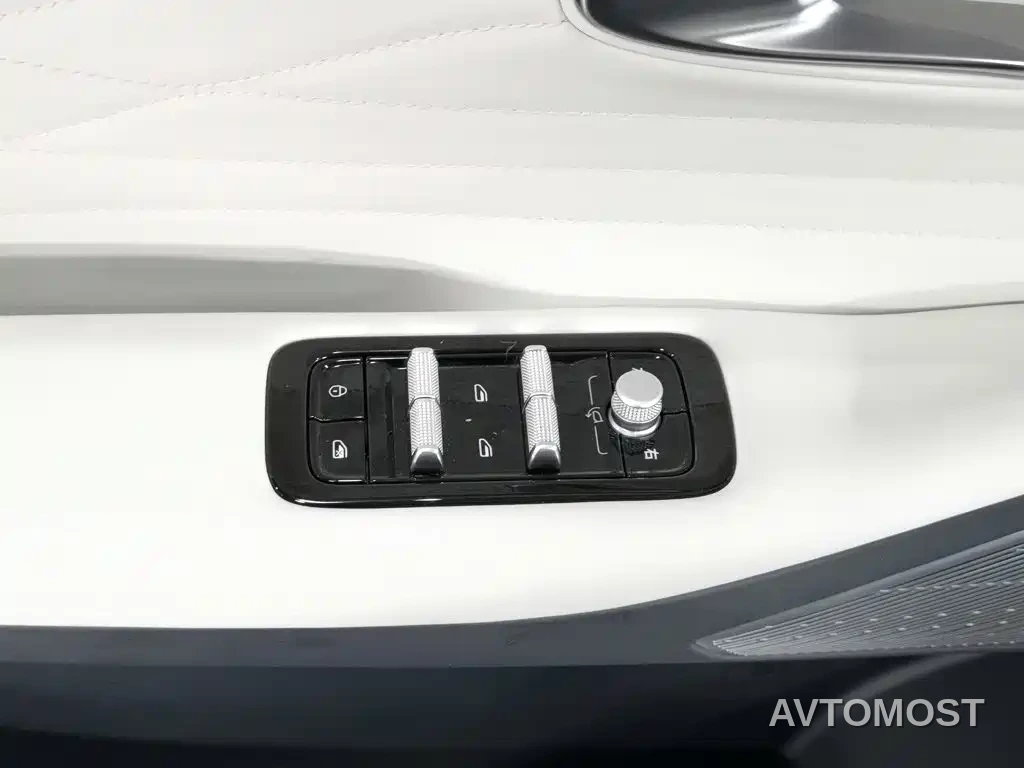 Geely Galaxy Starship 7 EM-i 2025 Model 120km Voyage+ Edition — фото 7