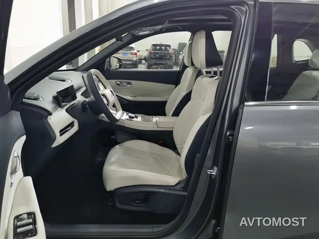 Geely Galaxy Starship 7 EM-i 2025 Model 120km Voyage+ Edition — фото 8