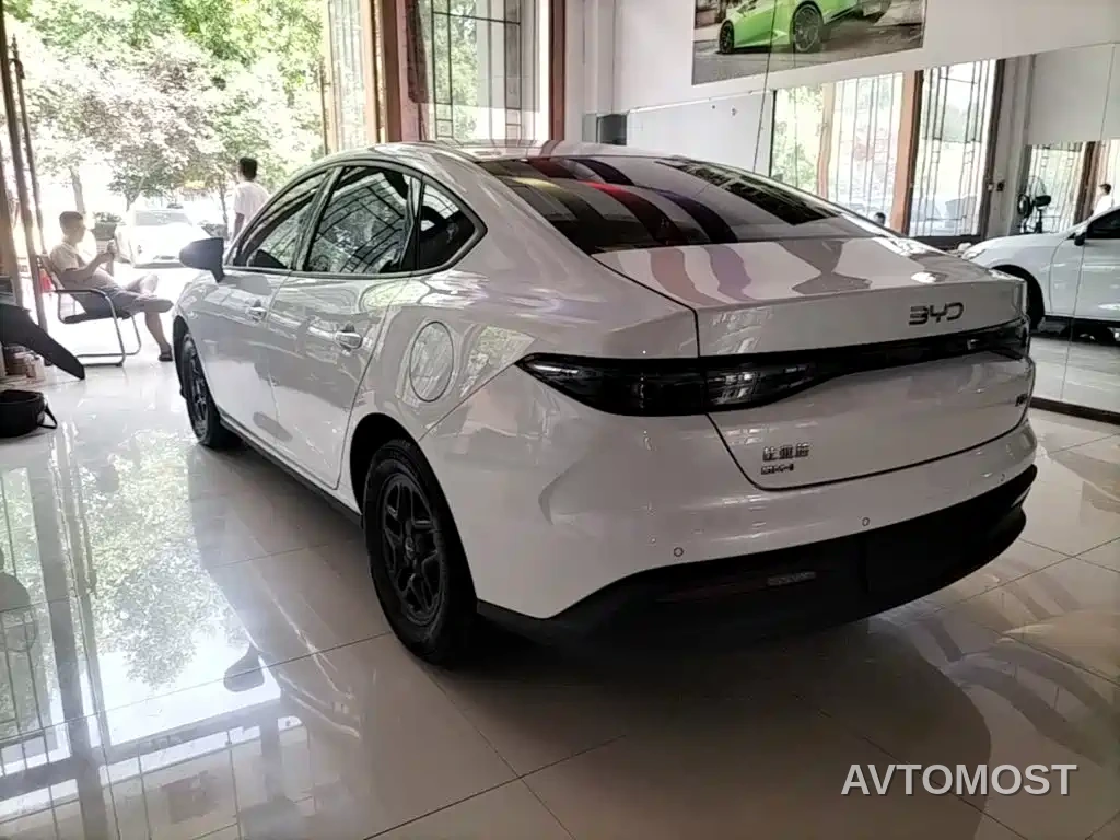 BYD Hai Bao 05 DM-i 2025 DM-i Smart Drive Edition 55KM Luxury — фото 5
