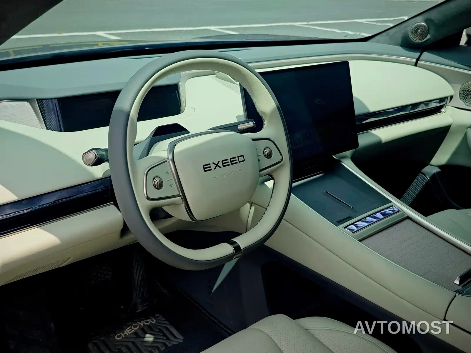 Exeed Exlantix ES 2025 Range Extender Pro Highway Assist — фото 9