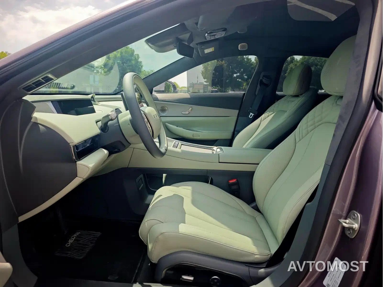 Exeed Exlantix ES 2025 Range Extender Pro Highway Assist — фото 11