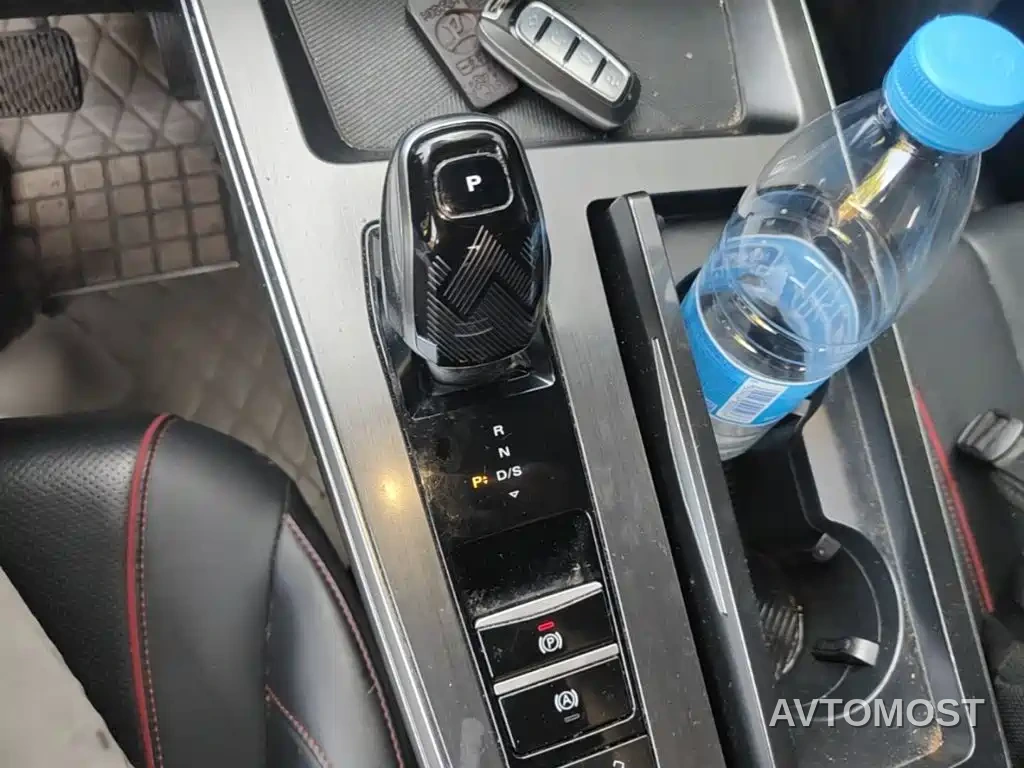 Roewe RX5 MAX 2022 2.0T Automatic Supreme Edition — фото 6