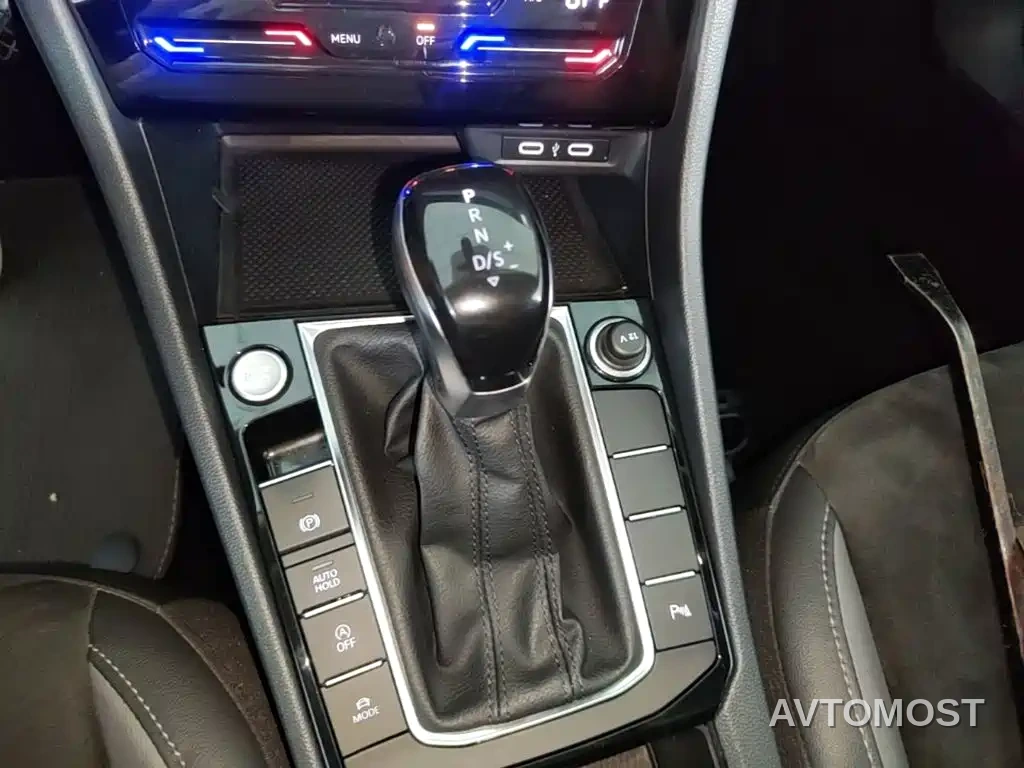 Volkswagen Sagitar 2022 280TSI DSG Excellence Edition — фото 12