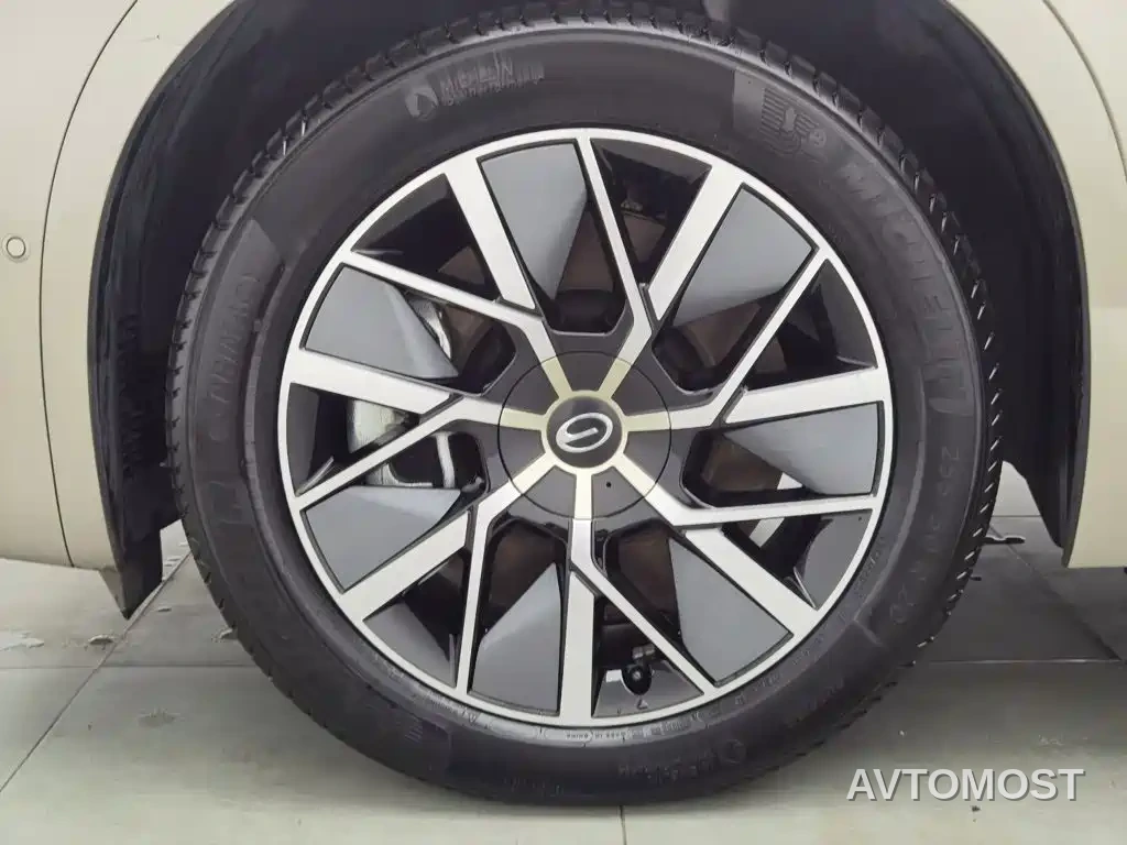 GAC Trumpchi Vision S9 2025 1.5T Hybrid Premium — фото 15