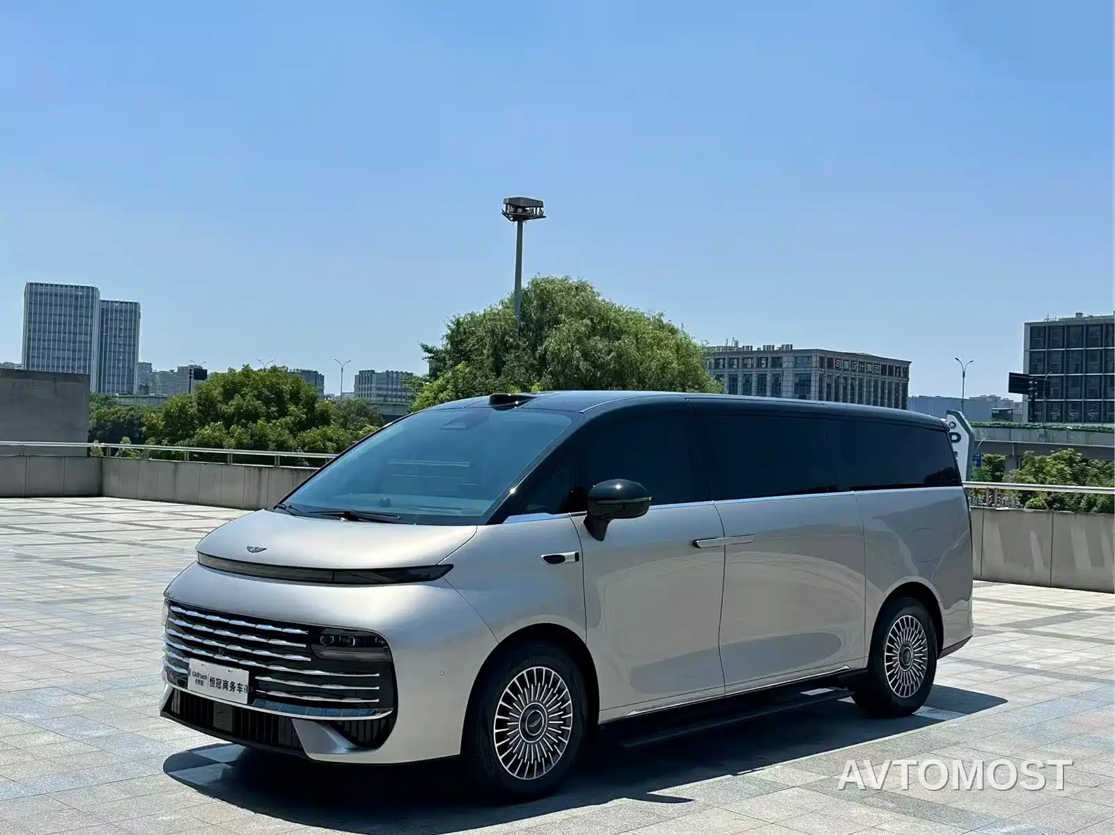 Geely Galaxy V900 2026 Model Base Version 8-Seater — фото 1