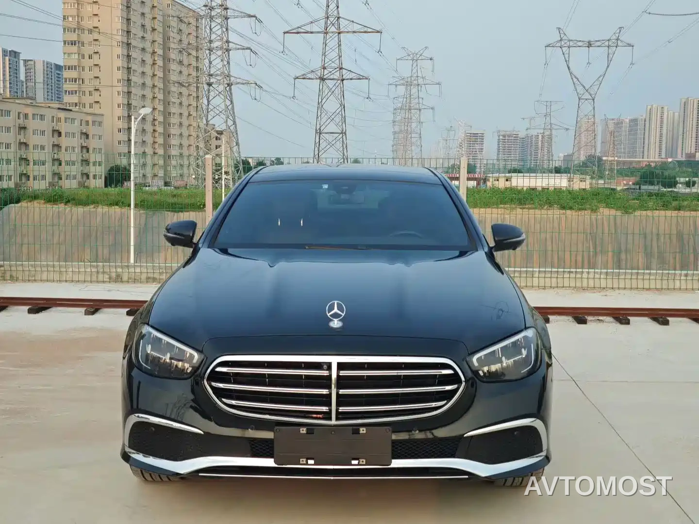 Mercedes-Benz E-Class New Energy 2022 E 350 e L Plug-in Hybrid Sedan — фото 2