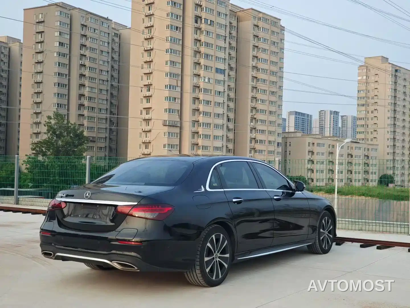 Mercedes-Benz E-Class New Energy 2022 E 350 e L Plug-in Hybrid Sedan — фото 7