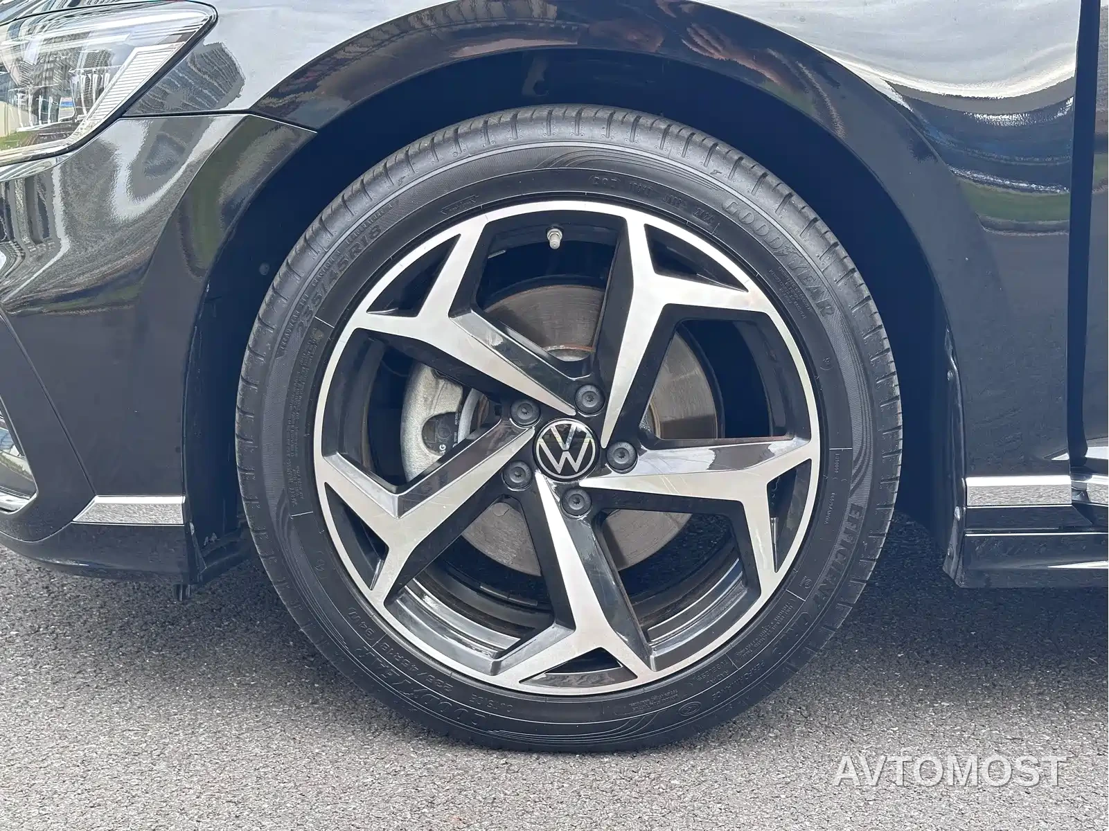 Volkswagen Magotan 2024 2 Million Units Public Sharing Edition 330TSI DSG Luxury — фото 3
