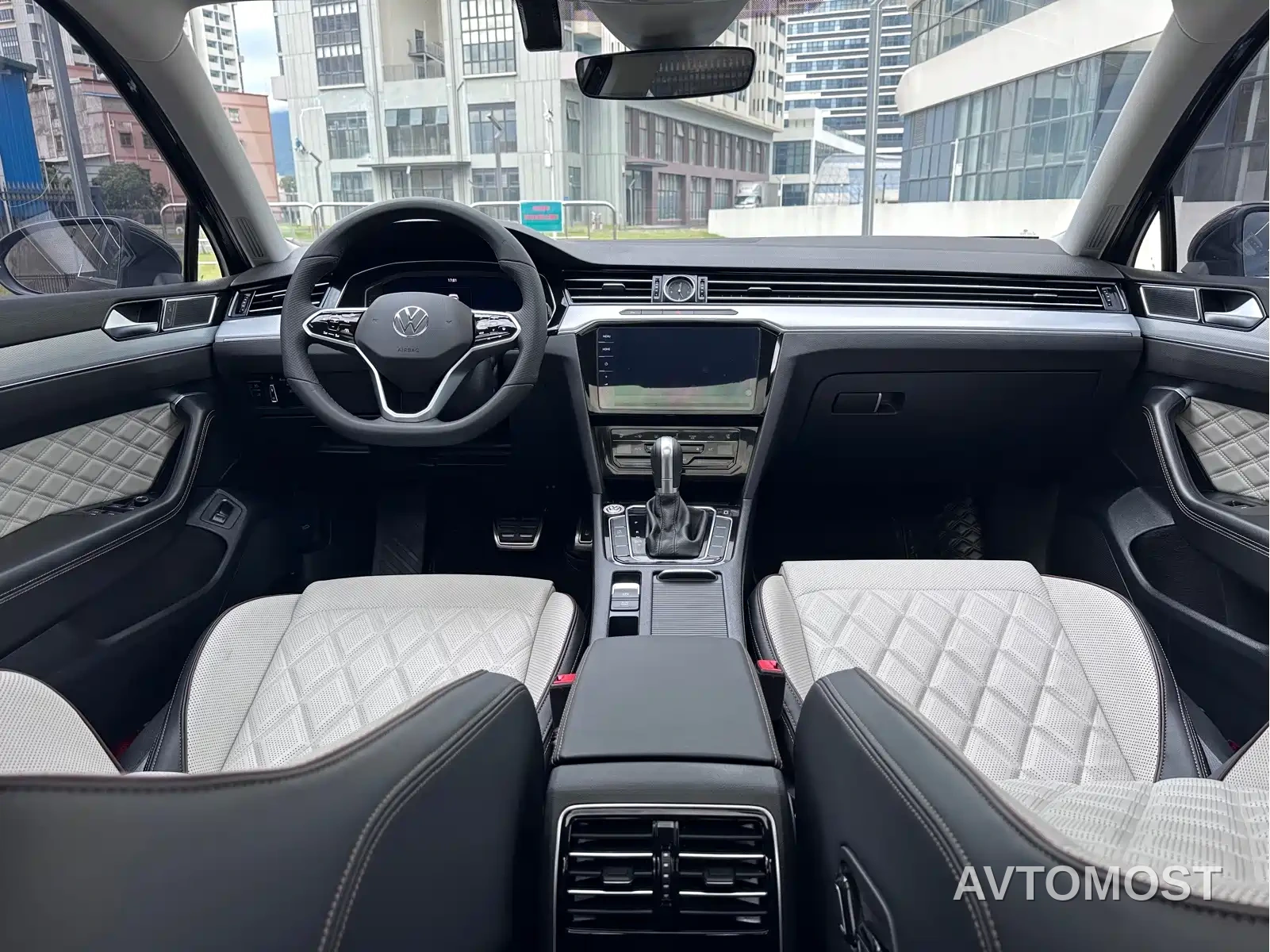 Volkswagen Magotan 2024 2 Million Units Public Sharing Edition 330TSI DSG Luxury — фото 10