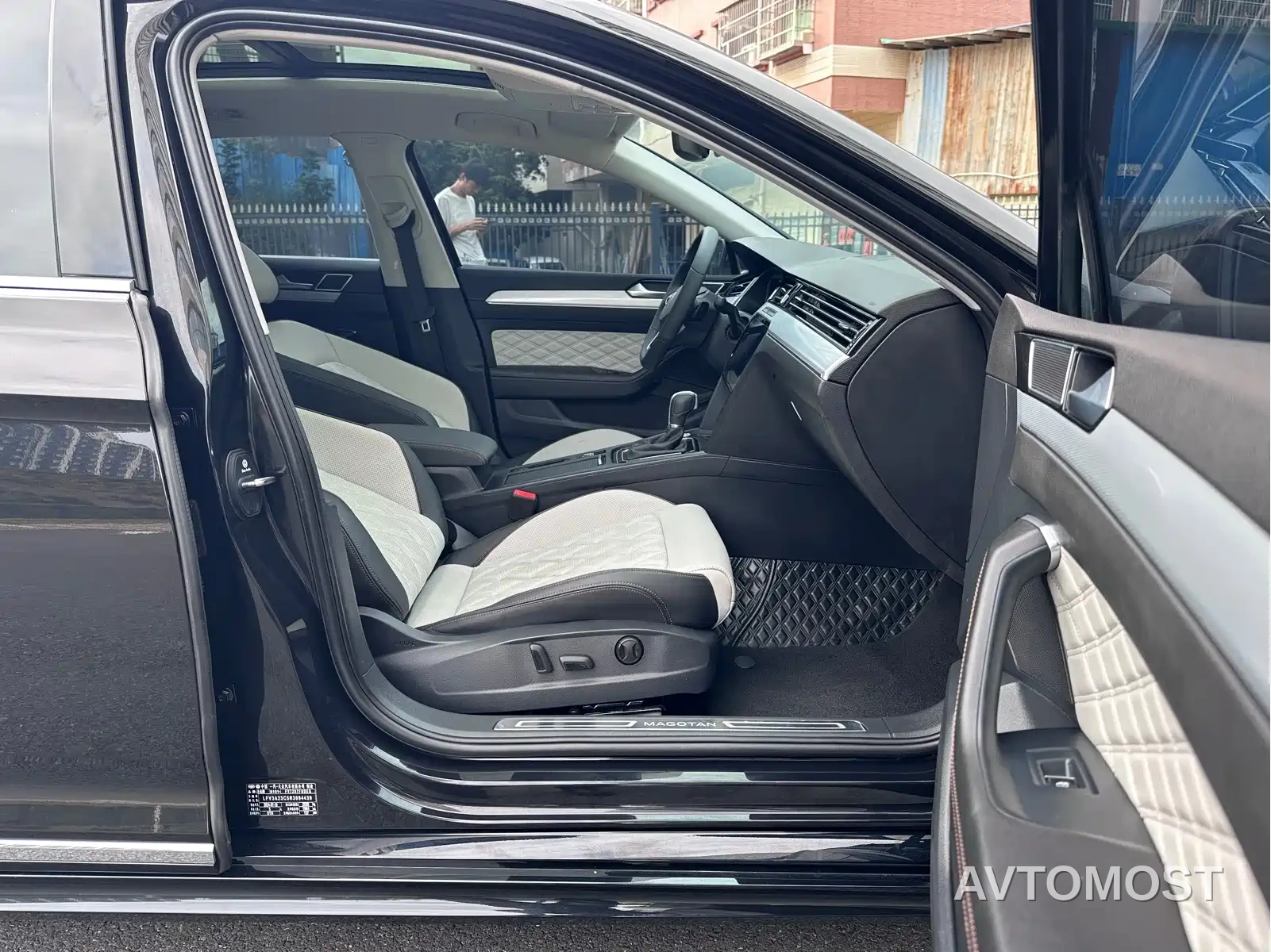 Volkswagen Magotan 2024 2 Million Units Public Sharing Edition 330TSI DSG Luxury — фото 13