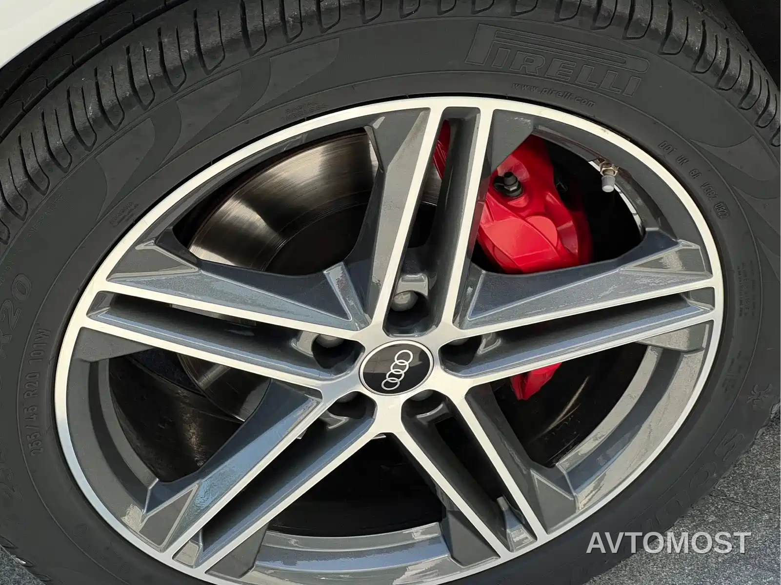 Audi SQ5 2023 3.0 TFSI quattro — фото 8