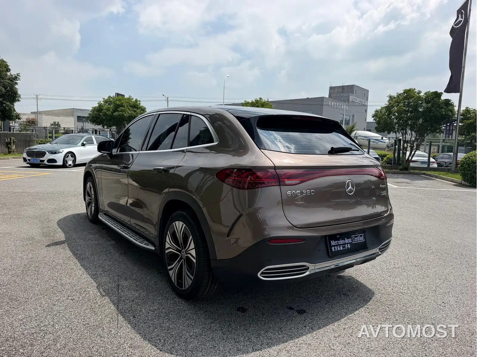 Mercedes-Benz EQE SUV 2023 350 4MATIC Luxury Edition — фото 6