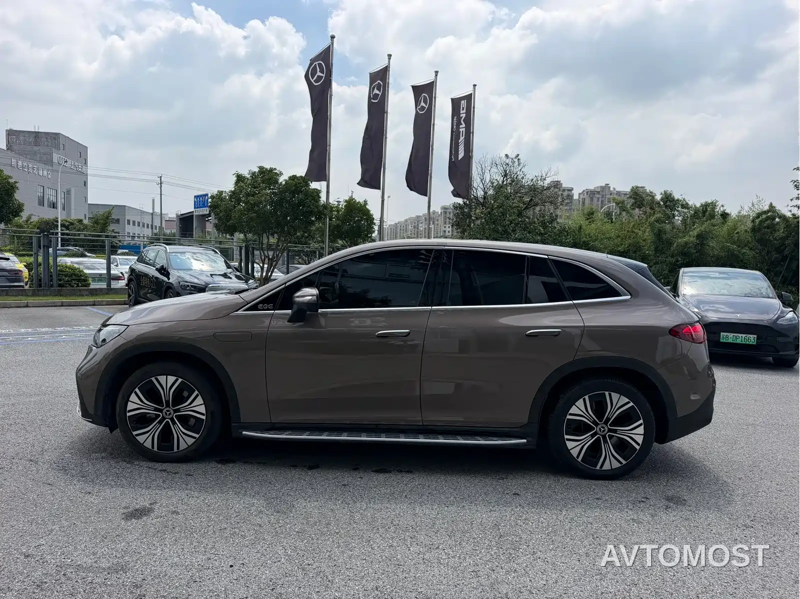 Mercedes-Benz EQE SUV 2023 350 4MATIC Luxury Edition — фото 7
