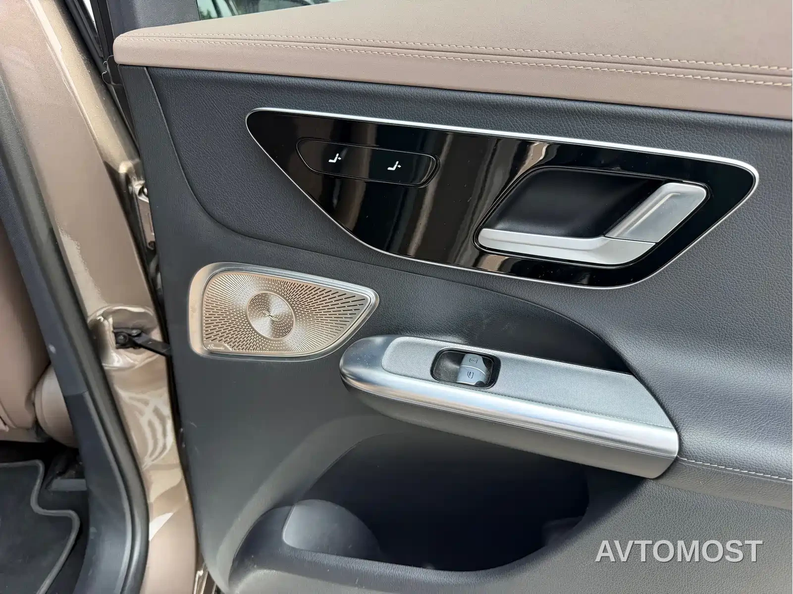 Mercedes-Benz EQE SUV 2023 350 4MATIC Luxury Edition — фото 14
