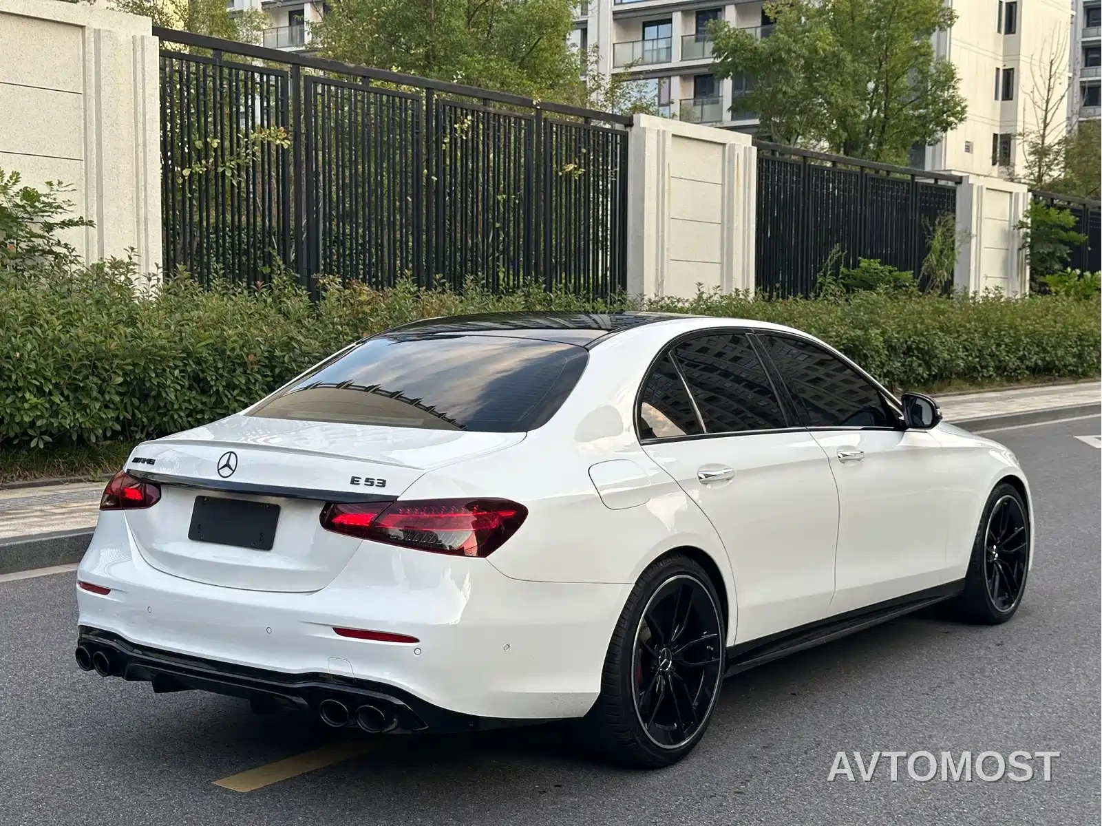 Mercedes-Benz E-Class AMG 2021 AMG E 53 4MATIC+ — фото 4
