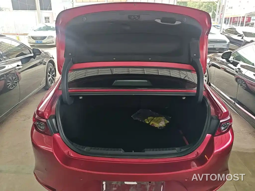 Mazda3 Axela 2022 2.0L Automatic Elegance Edition — фото 12