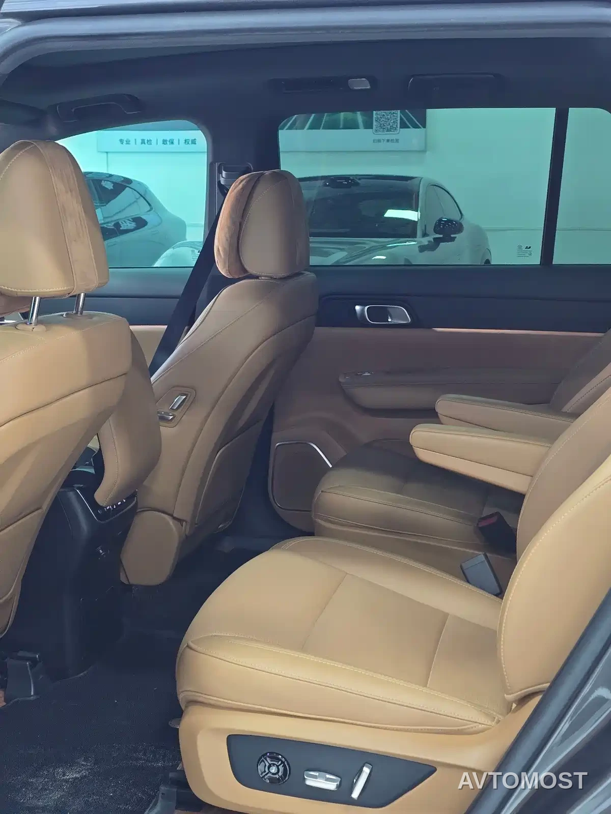 Li ONE 2021 Extended Range 6-Seater — фото 5