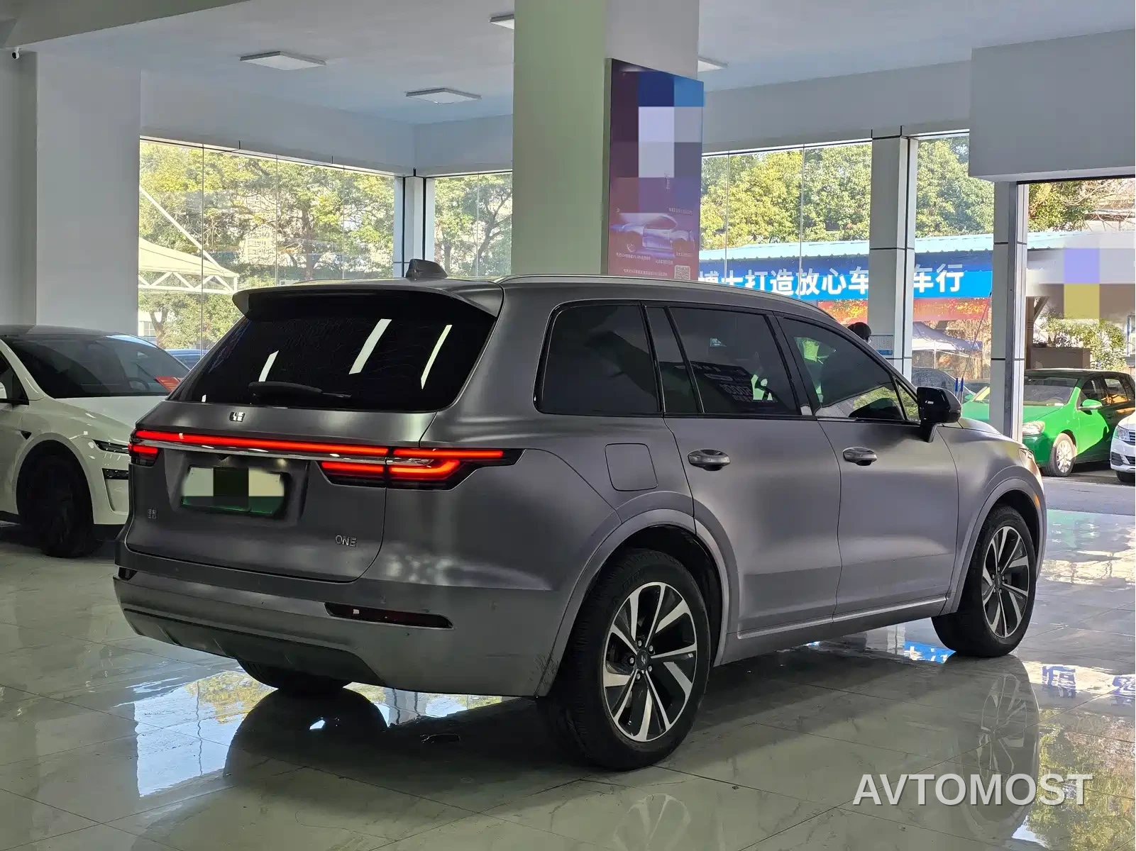 Li ONE 2021 Extended Range 6-Seater — фото 13