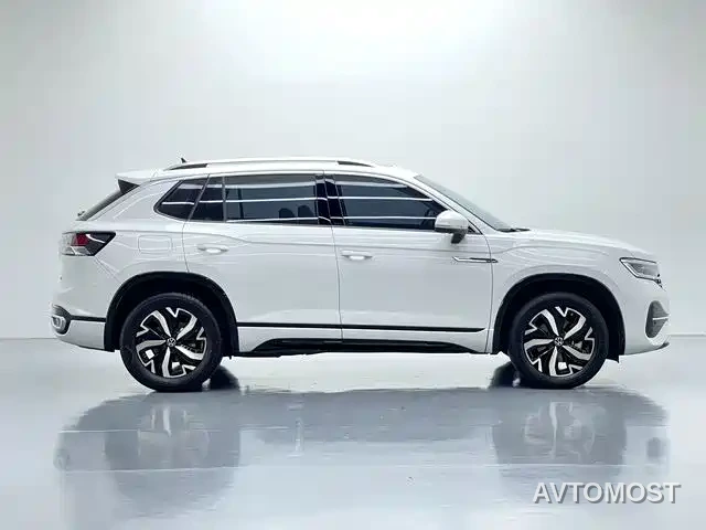 Volkswagen Tayron GTE Plug-in Hybrid 2023 280TSI Luxury Plus Advanced Edition — фото 9