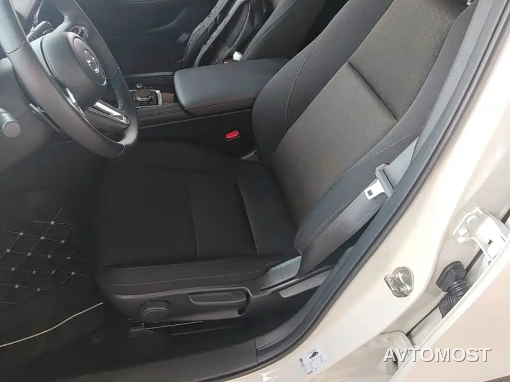 Mazda3 Axela 2021 2.0L Automatic Quality Shine — фото 14