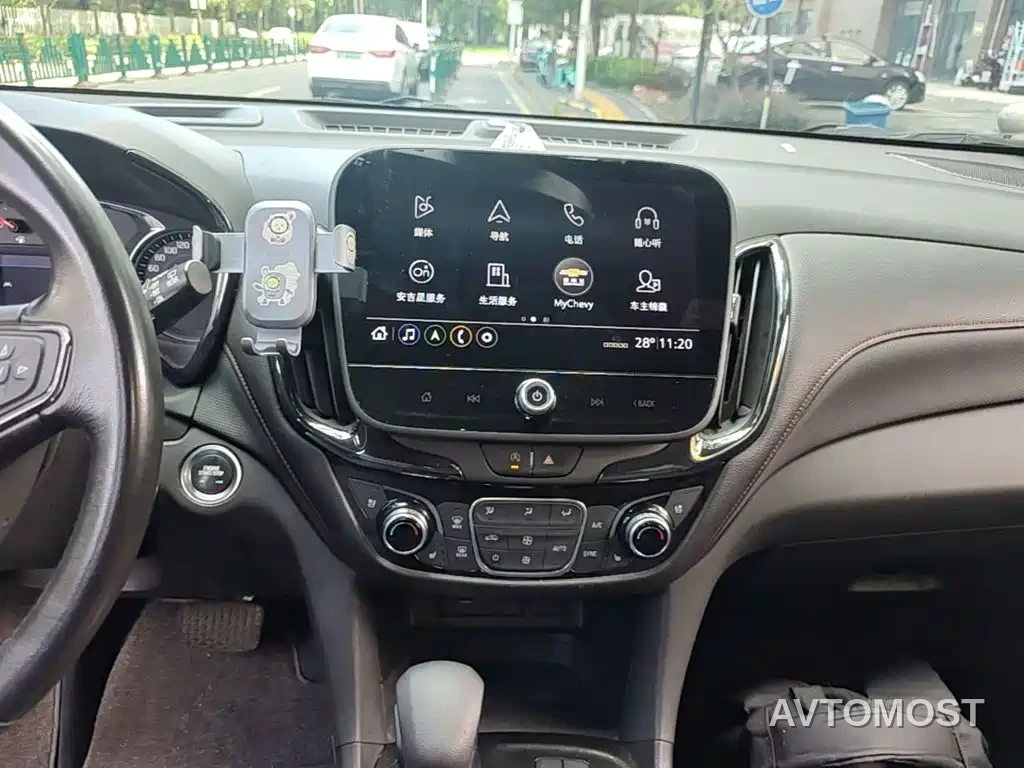 Chevrolet Equinox 2022 Mild Hybrid 550T RS 4WD Intelligent Defense Edition — фото 11