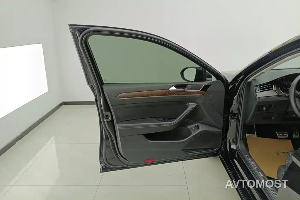 Volkswagen Magotan GTE Plug-in Hybrid 2020 GTE Premium Model — фото 7