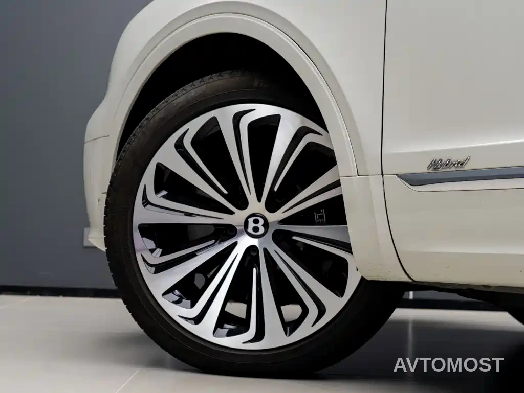 Bentley Bentayga Hybrid 2021 3.0T PHEV — фото 6