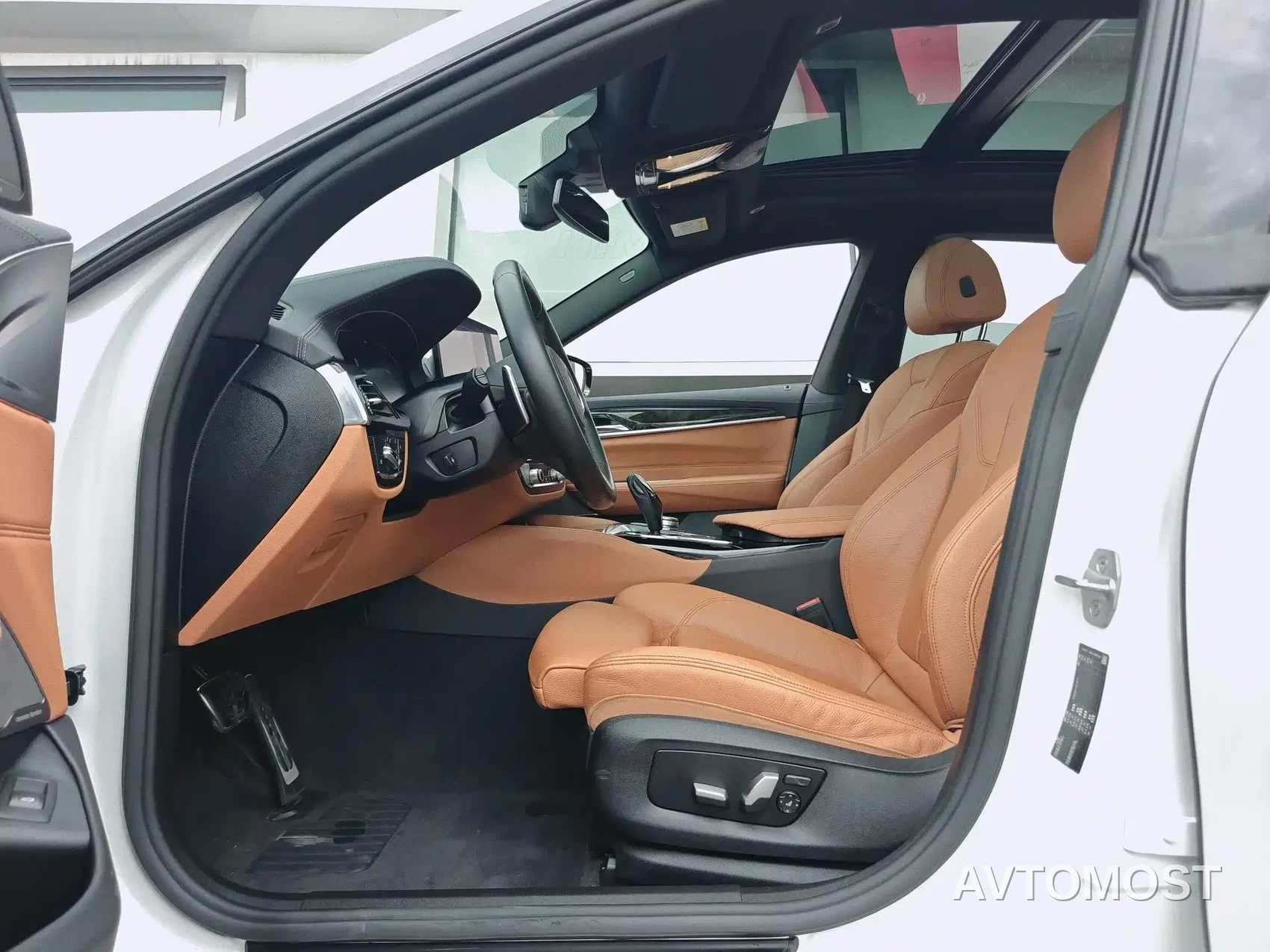 BMW 6 Series GT 2022 Model 630i M Sport Package — фото 7