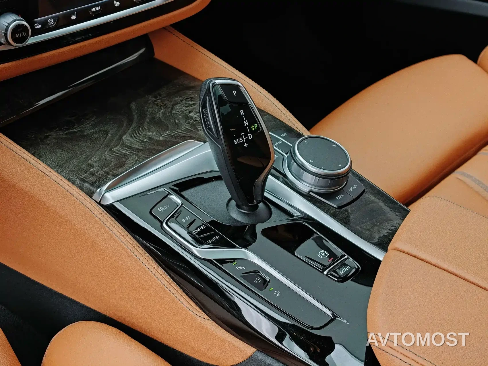 BMW 6 Series GT 2022 Model 630i M Sport Package — фото 11