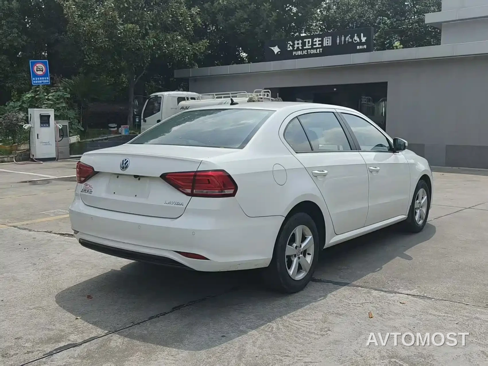 Volkswagen Lavida 2019 Lavida Start 1.5L Auto Trend (China VI) — фото 12