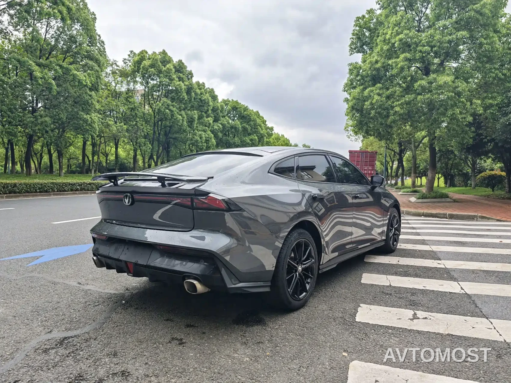 Changan UNI-V 2022 1.5T Premium Model — фото 12