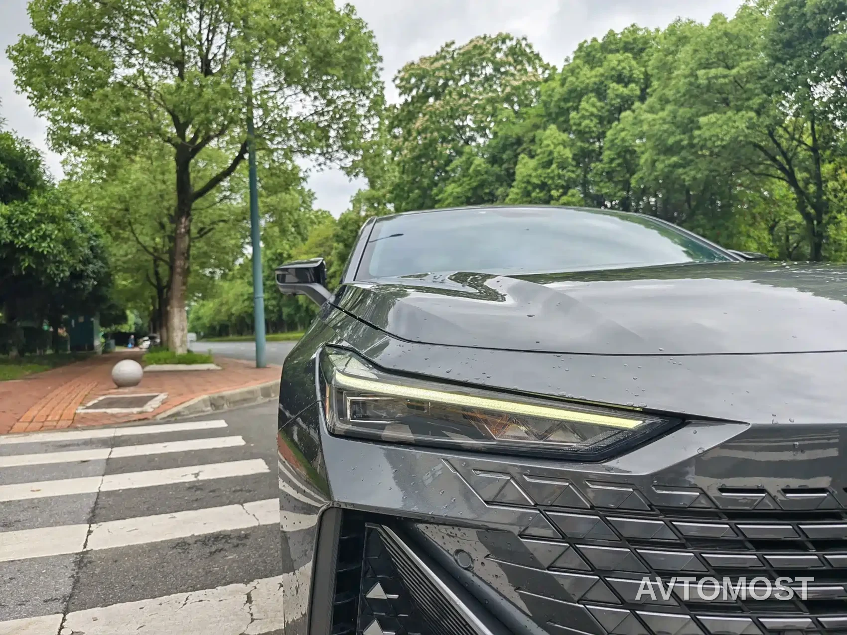 Changan UNI-V 2022 1.5T Premium Model — фото 15