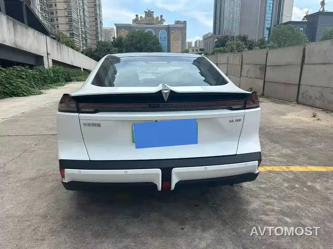 Deepal SL03 2022 1.5L 1200 Range Extender Version — фото 9