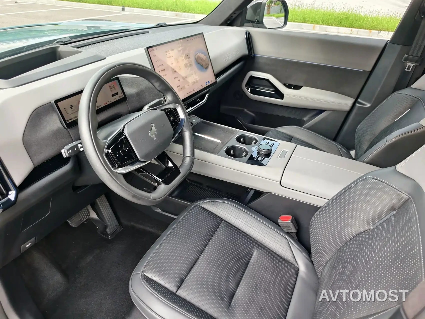 Ford Mustang NEV 2025 Changtan Pure Electric Edition — фото 12
