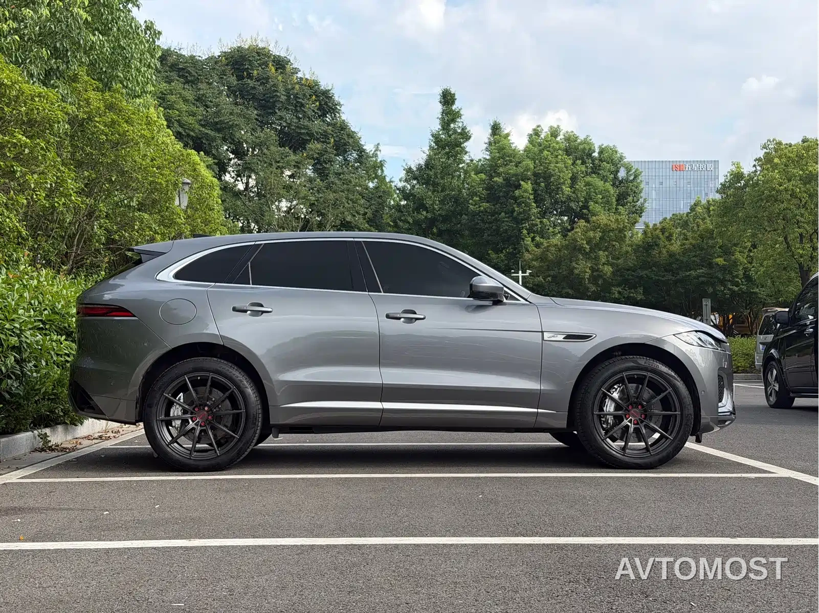 Jaguar F-PACE 2022 Model P340 R-Dynamic SE — фото 4