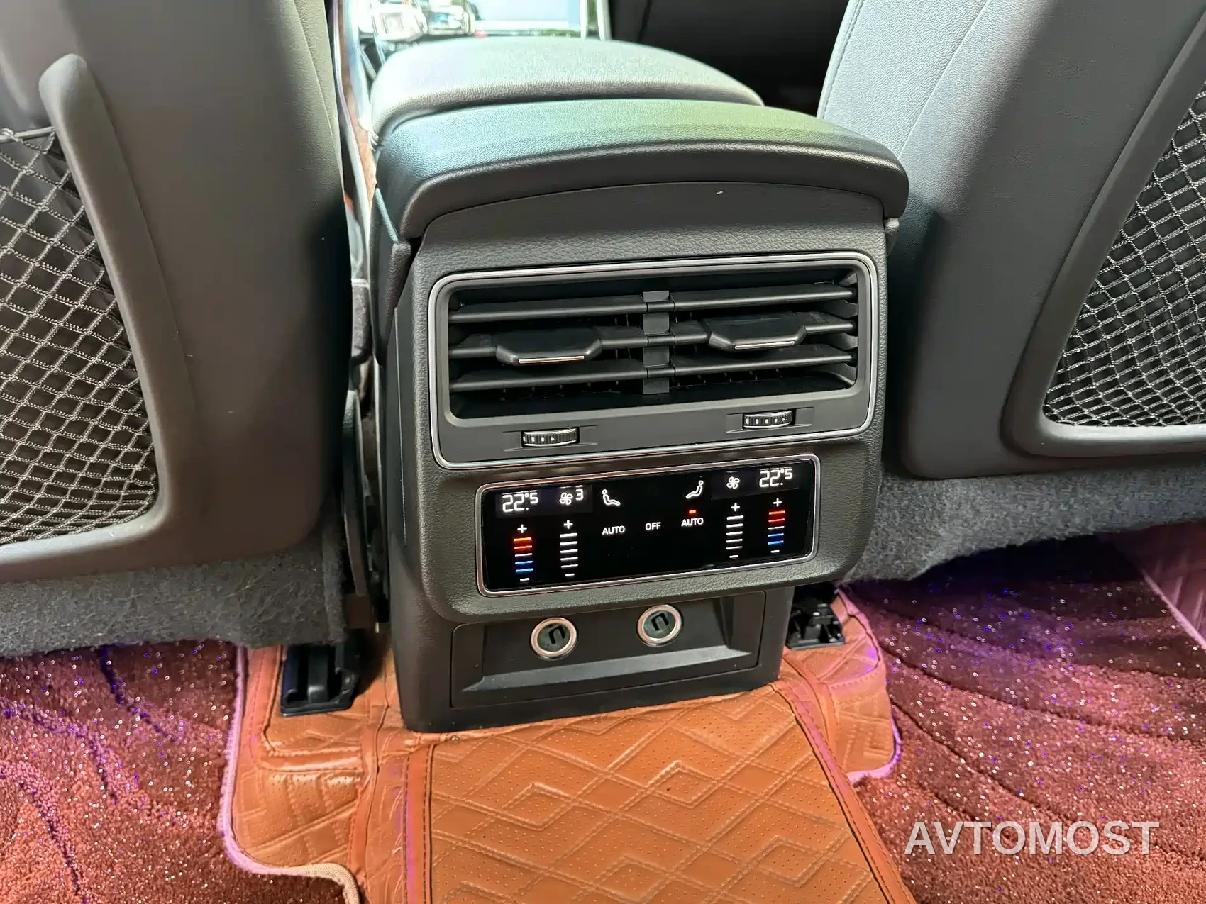 Audi Q7 2022 55 TFSI quattro S line Premium — фото 16
