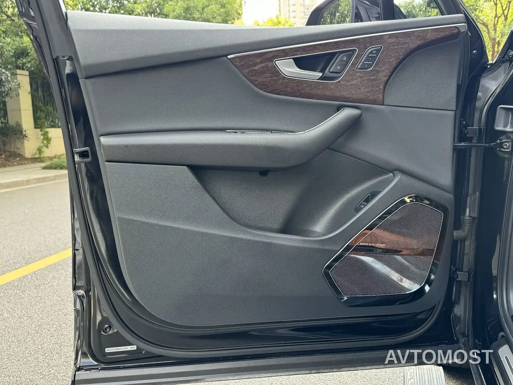 Audi Q7 2022 55 TFSI quattro S line Premium — фото 20