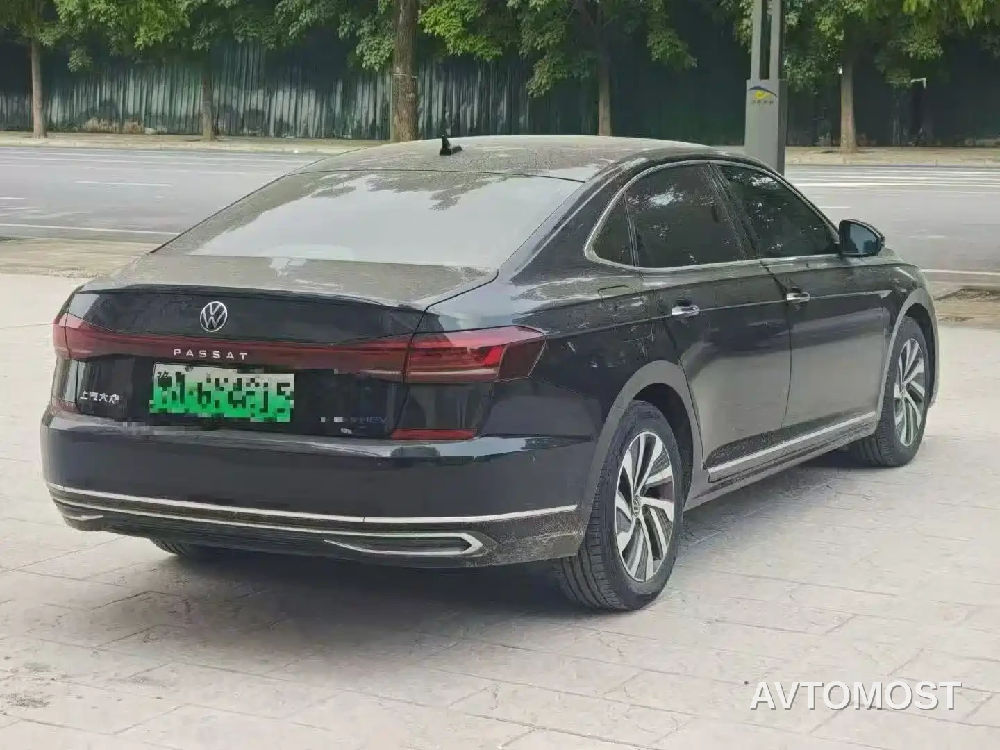 Volkswagen Passat New Energy 2022 430PHEV Hybrid Luxury Edition — фото 7