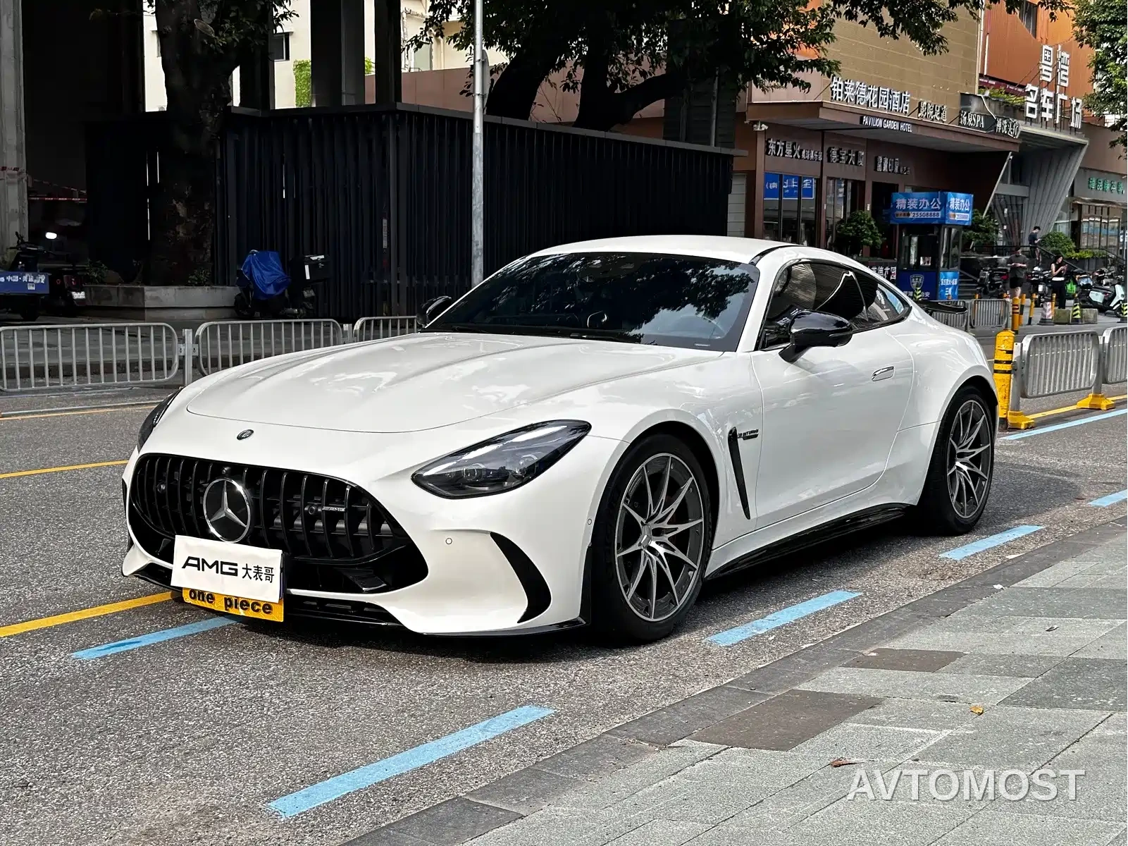 Mercedes-Benz AMG GT New Energy 2025 63 S E Performance — фото 1