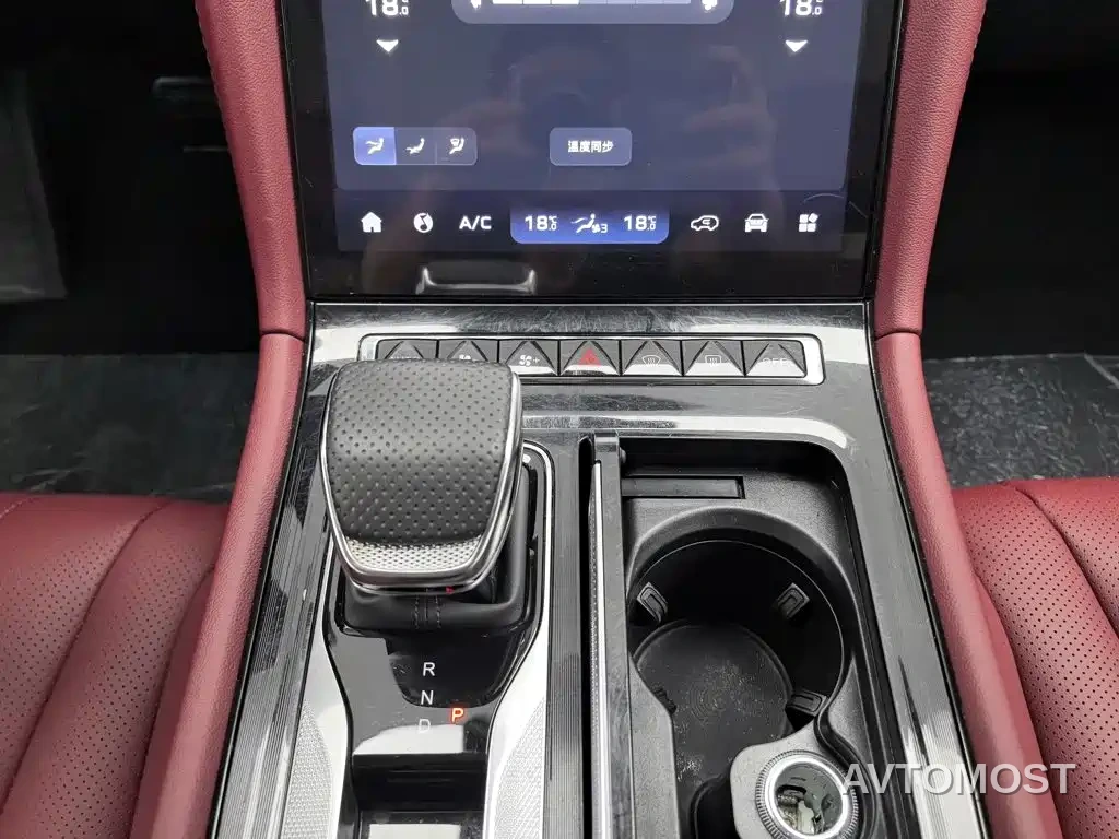 Hongqi H5 PHEV 2025 130 Super Hybrid Edition — фото 12