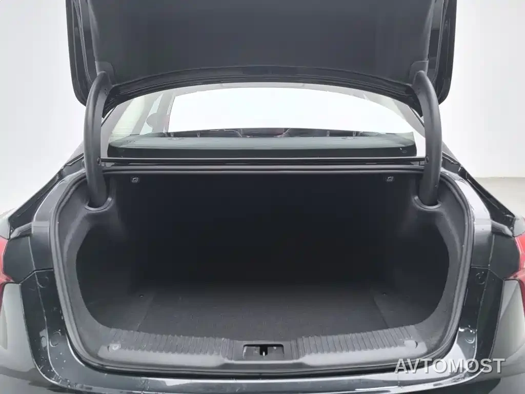 Hongqi H5 PHEV 2025 130 Super Hybrid Edition — фото 15