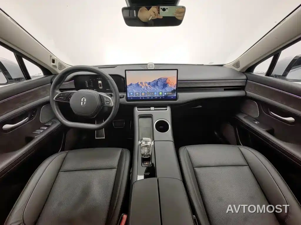 AITO M5 2022 Extended Range AWD Performance Edition — фото 4
