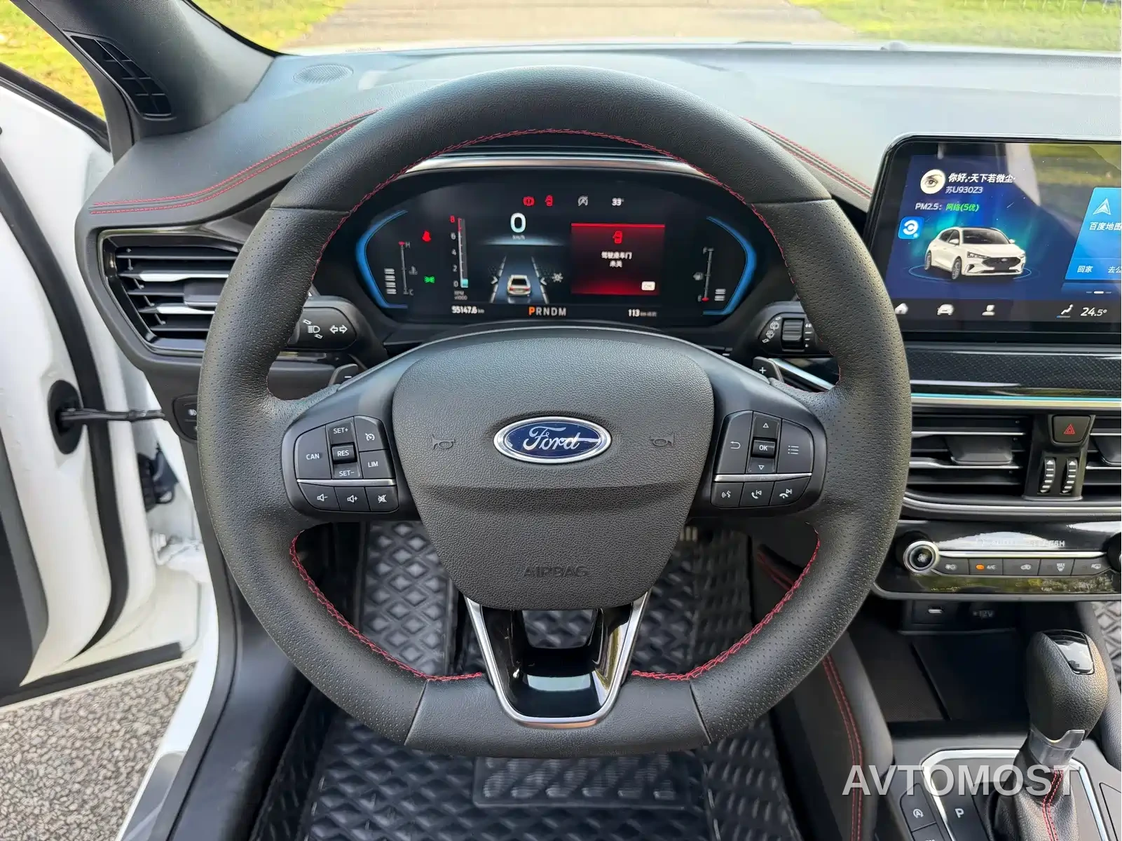 Ford Focus 2022 Hatchback EcoBoost 180 Automatic ST Line — фото 17