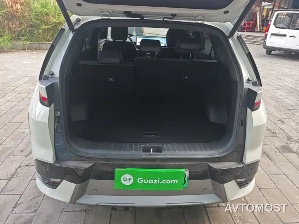 Hyundai ELEXIO 2025 Standard Range RWD — фото 18
