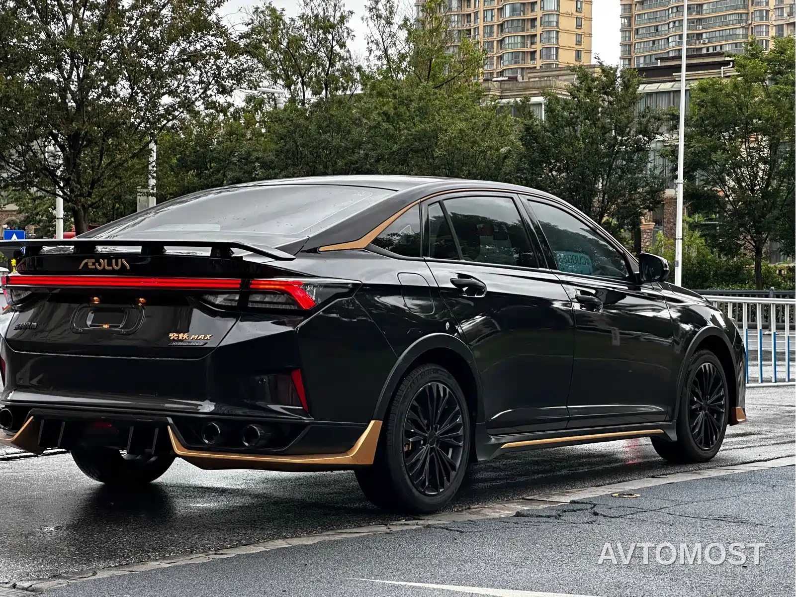Dongfeng Aeolus Yixuan MAX 2021 1.5T Dark Night Holy Light Edition (Hybrid) — фото 7