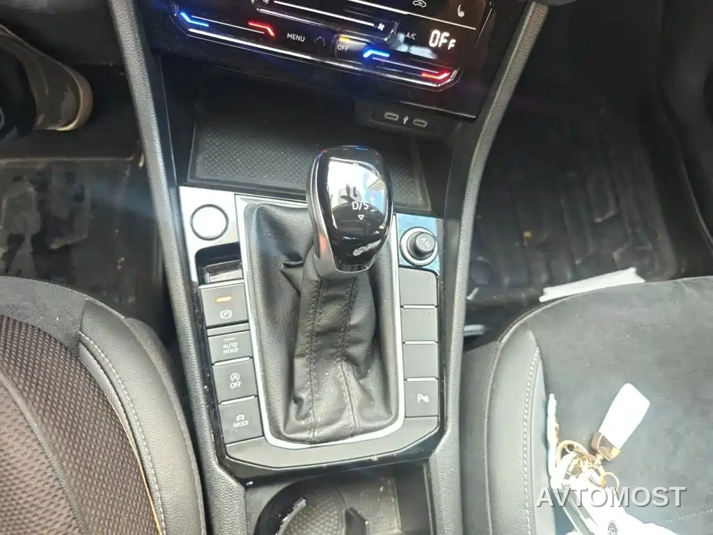 Volkswagen Sagitar 2021 280TSI DSG Excellence Edition — фото 6